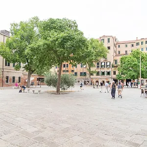  Apartment Ca' Leoncino - Canal Front